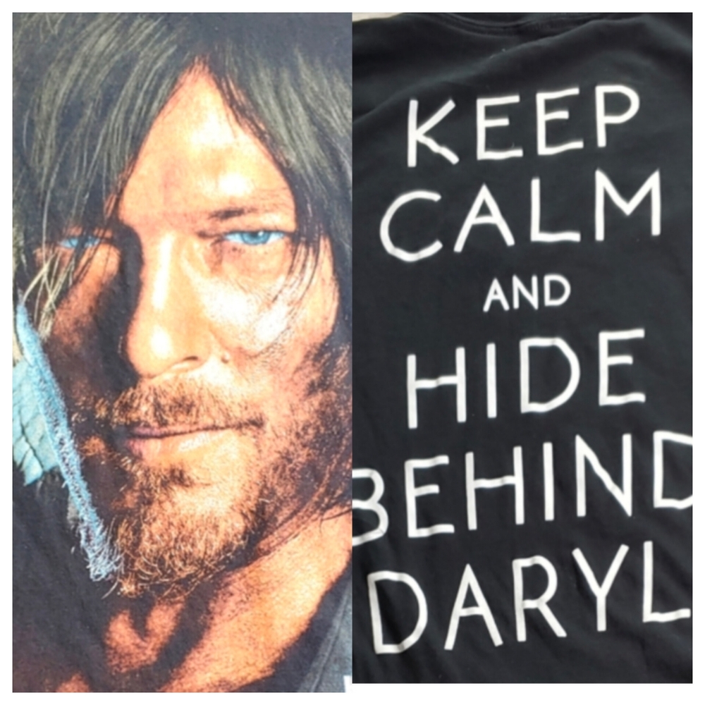 The Walking Dead Sexy Daryl Graphic Small